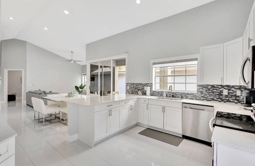 Hunt Club Casa | Cozy Retreat in Palm Beach Gardens Golfing Community of PGA National
