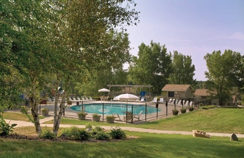 Hanover Condominio | Cozy Retreat: 1BR King Suite @ Wyndham Tamarack