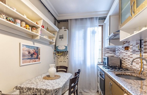 Esentepe Apartamento | Cozy Retreat 2 min to Kanyon Mall