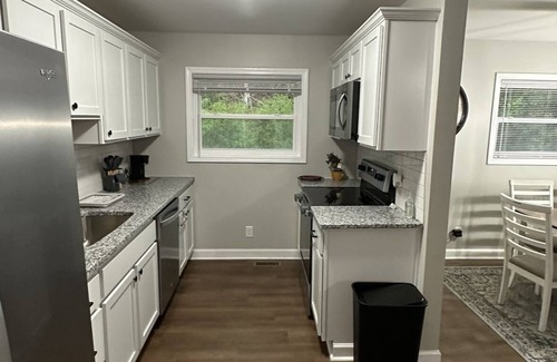 Lexington Casa | Cozy Retreat 203 - Private house, fully stocked for the whole family to enjoy!