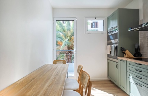 Sao Pedro Chalet De Esquí | Cozy Retreat - By Wehost