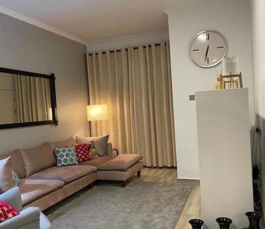 Labadi Apartamento | Cozy Retreat, Cantonments, Accra