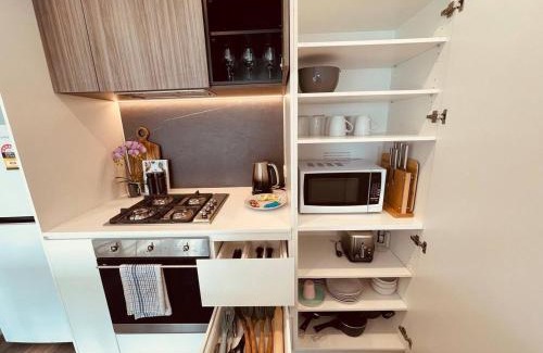 Box Hill Apartamento | Cozy Retreat Central Box Hill the Place to Stay