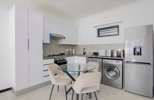 Downtown Johannesburg Apartamento | Cozy retreat in Fourways
