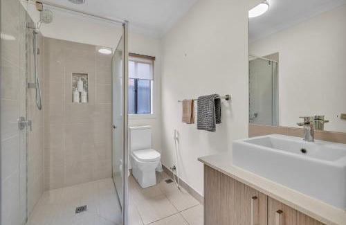 Craigieburn Casa | Cozy Retreat in the Heart of Craigieburn