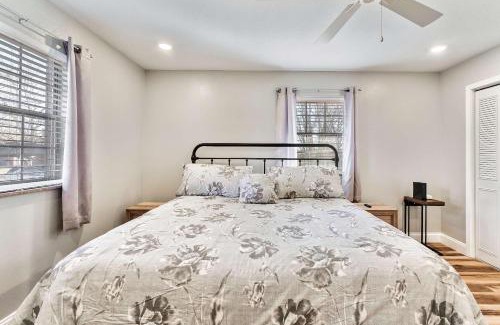 Sevierville Casa | Cozy Retreat Near Downtown with Hot Tub