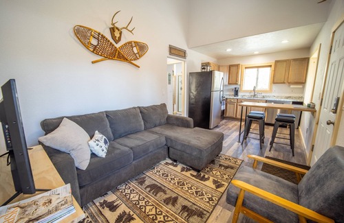 Kalifornsky Casa | Cozy retreat near Kenai Rvr-2Q&1F bed-w/loft #2