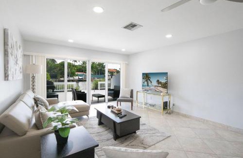 Coral Ridge Casa | Cozy Retreat