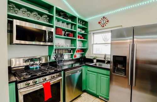 Wheat Ridge Casa | Cozy Retreat w/ Hot Tub, PS5, Arcade Games