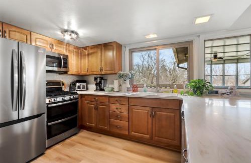 Como Casa | Cozy Retreat With Game Room Lake Como WI