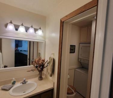Steam Engine Meadows Apartamento | Cozy Retreat with Scenic Views- Prestige Vacations