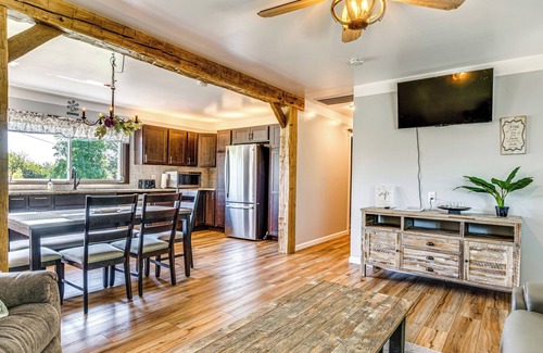 Webster Casa | Cozy Richmond Home w/ Fire Pit: Walk, Bike & More!