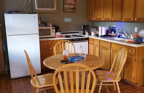 Mendota Cabina | Cozy Riverfront Cabin