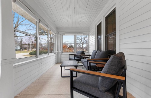 Suamico Casa | Cozy Riverfront Retreat