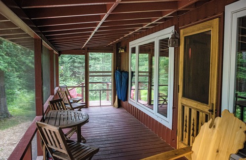 Grayling Casa | Cozy Riverside Getaway Pine Bend Cottage