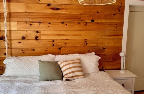 Found Mills Cabaña | Cozy Riverview Cottage in Stanley Bridge - Minutes away from beaches and golf.
