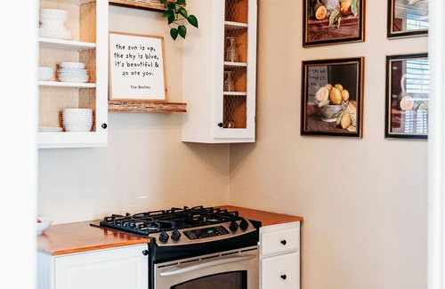 Hermann Casa | Cozy Riverview Cottage. 5 minute walk to downtown