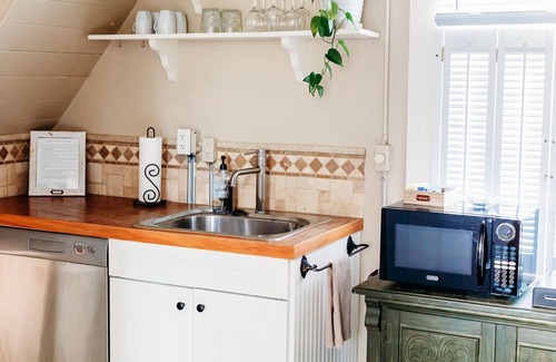 Hermann Casa | Cozy Riverview Cottage. 5 minute walk to downtown