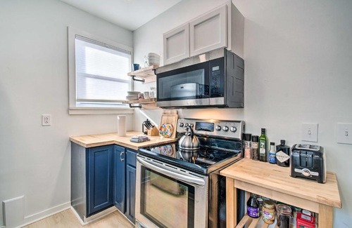Downtown Rochester Apartamento | Cozy Rochester Gem Patio, Downtown Location!