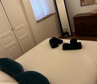 Faubourg Apartamento | Cozy room apartment Nîmes Centre Coupole Arènes