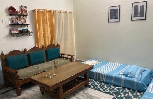Dehradun Apartamento | Cozy Room in 3BHK duplex