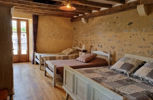 La Berthenoux Cama Y Desayuno | Habitación acogedora en el Berry con desayuno casero