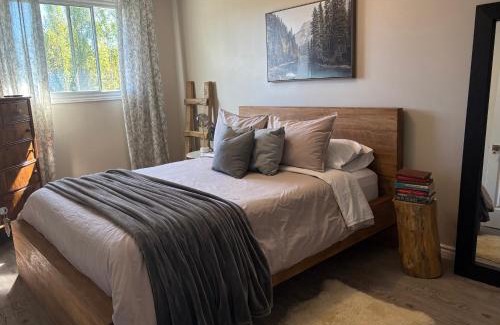 Algoma District Casa | Cozy Room in Elliot Lake