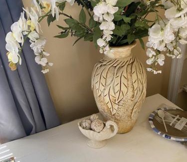Airport Township Casa | Cozy room near Airport & Highway