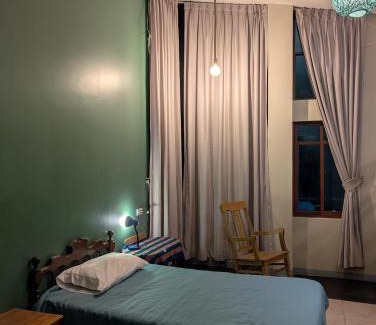Huaraz Apartamento | Cozy Room, private bathroom, views of mountains kitchen