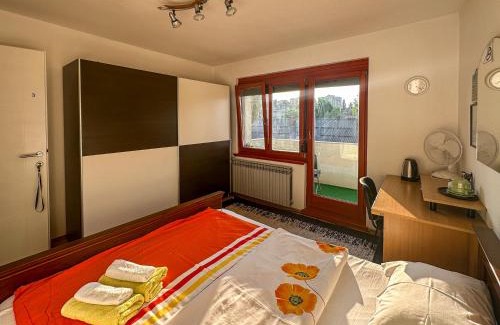Novo Sarajevo Casa | Cozy room with a balcony