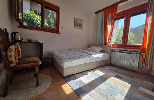 Novo Sarajevo Casa | Cozy room with a bathroom