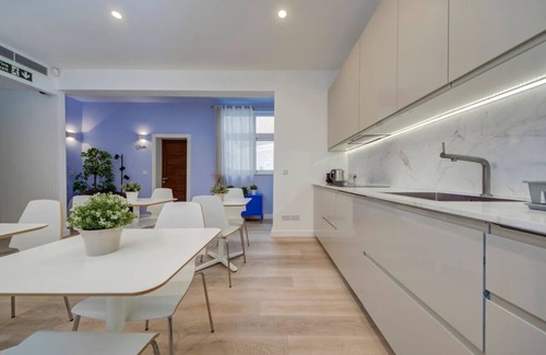 Mosta Apartamento | Cozy room with TV & WIFI located in Mosta