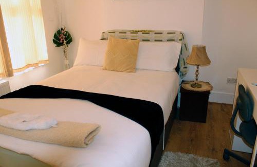 Lower Edmonton Apartamento | cozy rooms or entire Townhouse in London, close to Tottenham Hotspur Stadium
