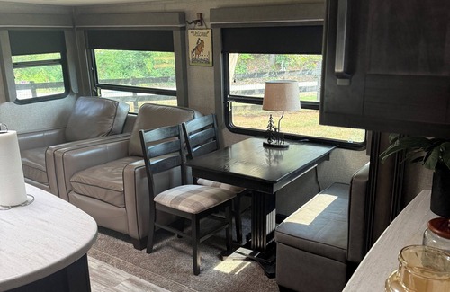 Columbus Casa | Cozy RV in Cool Columbus with AC