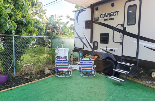 Lehigh Acres Casa | Cozy RV retreat