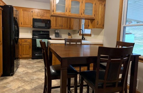 Jefferson City Casa | Cozy's Bungalow 2