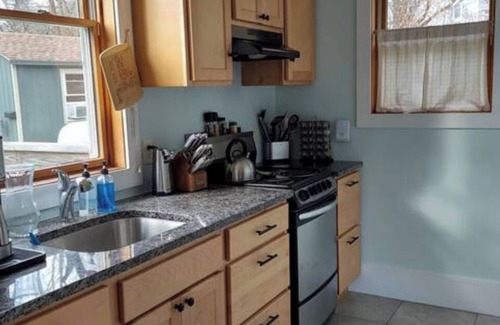 Ithaca Casa | Cozy & Scenic 2B/1B Artist Retreat on Cayuga Inlet