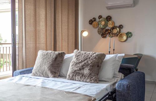 Mazotos Apartamento | Cozy sea view Apartment