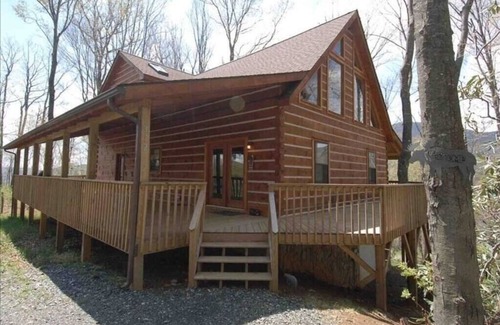 West Jefferson Casa | Hermosa cabaña de montaña con chimenea de piedra para 8 personas!