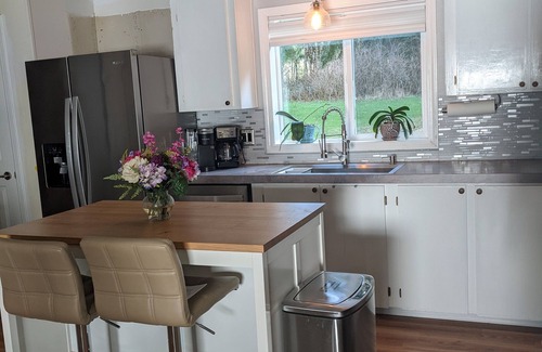 Forks Casa | COZY & Secluded Getaway - Newly Remodeled - Perfect Location!!