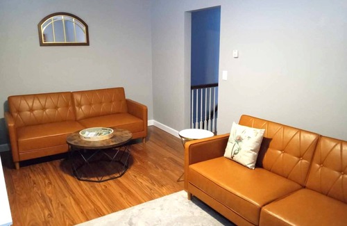 Charlevoix Apartamento | Cozy second floor unit in the heart of Downtown Charlevoix, 1BR / 1BA sleeps 4