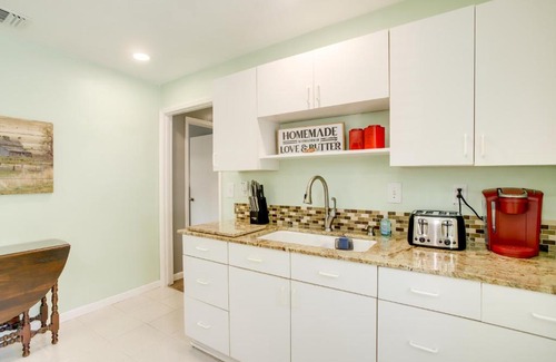Shenandoah Casa | Cozy Shenandoah Home Less Than 2 Mi to The Woodlands Mall!