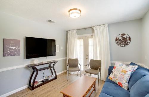 Shenandoah Casa | Cozy Shenandoah Home Less Than 2 Mi to The Woodlands Mall!