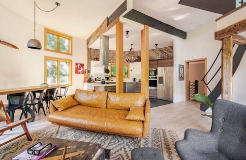 Willow Chalet De Esquí | Cozy Silo with Sunset Mountain Views near Woodstock