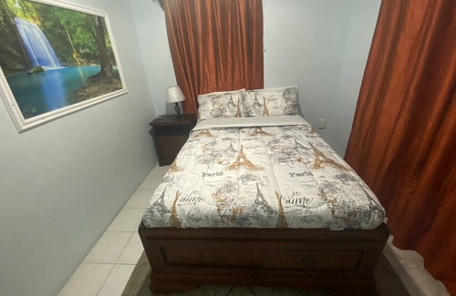 Greater Portmore Casa | Cozy single family, single home.