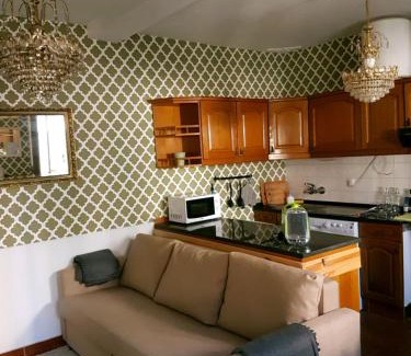 Sintra Apartamento | Cozy Sintra Townhouse