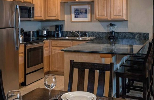 Four O'Clock Condominio | Cozy Ski-in Ski-out 2-bedroom condo in beautiful Breckenridge