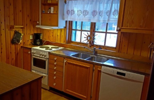Stoten Casa | Cozy ski lodge with 3 bedrooms, sauna, fireplace and internet