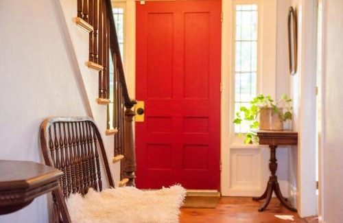 Tinmouth Casa | Cozy Skiing Vacation in Historic 1800’s Colonial