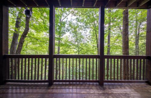 Pigeon Forge Casa | Cozy Smoky Mountain Cabin! Hot Tub Pool Table